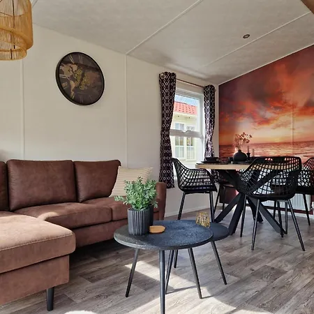 Chalet Cozy With Spacious Garden On A